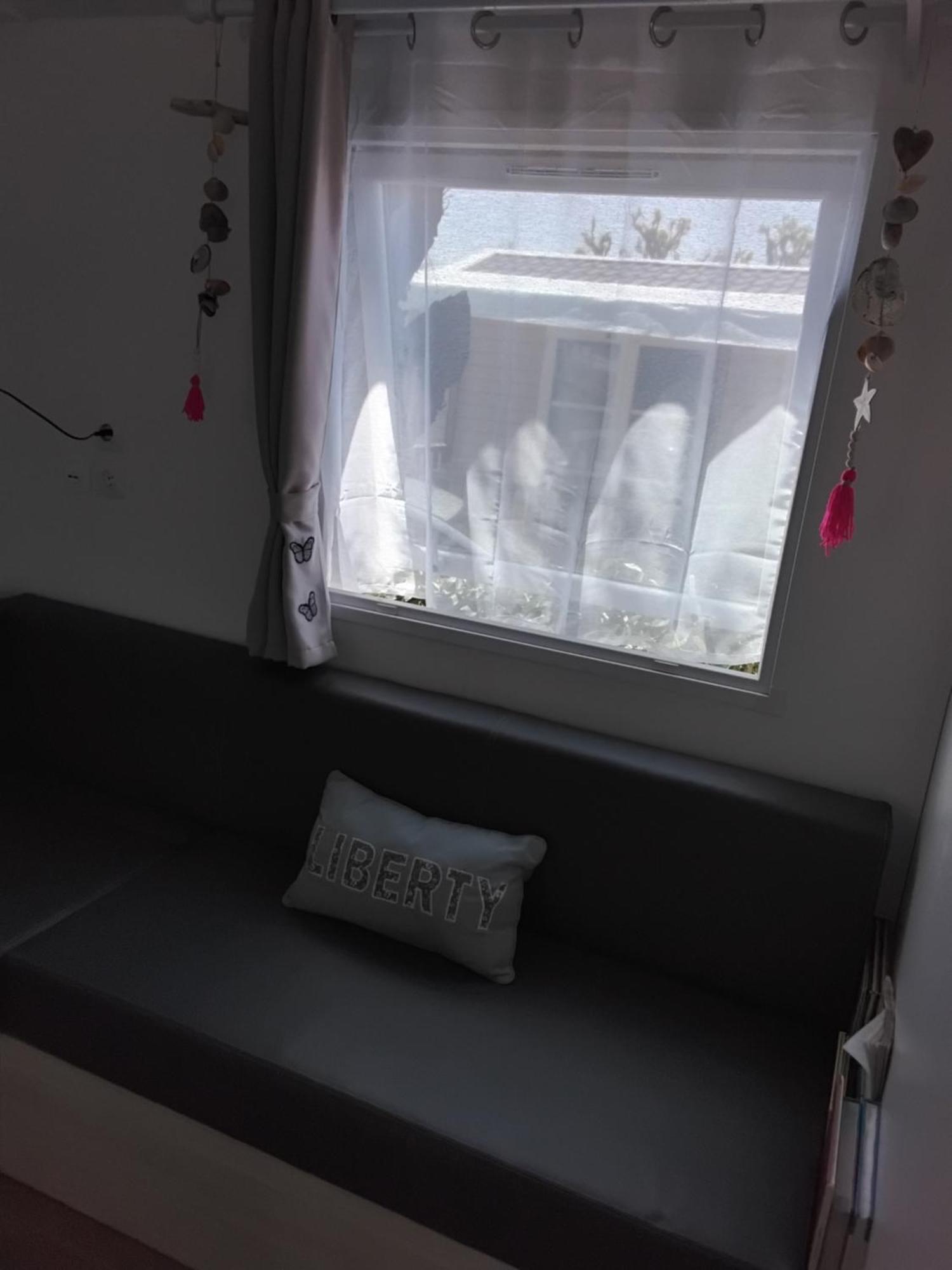 Mobil Home Le Castellas Bertrand /Stehlin Sète Esterno foto